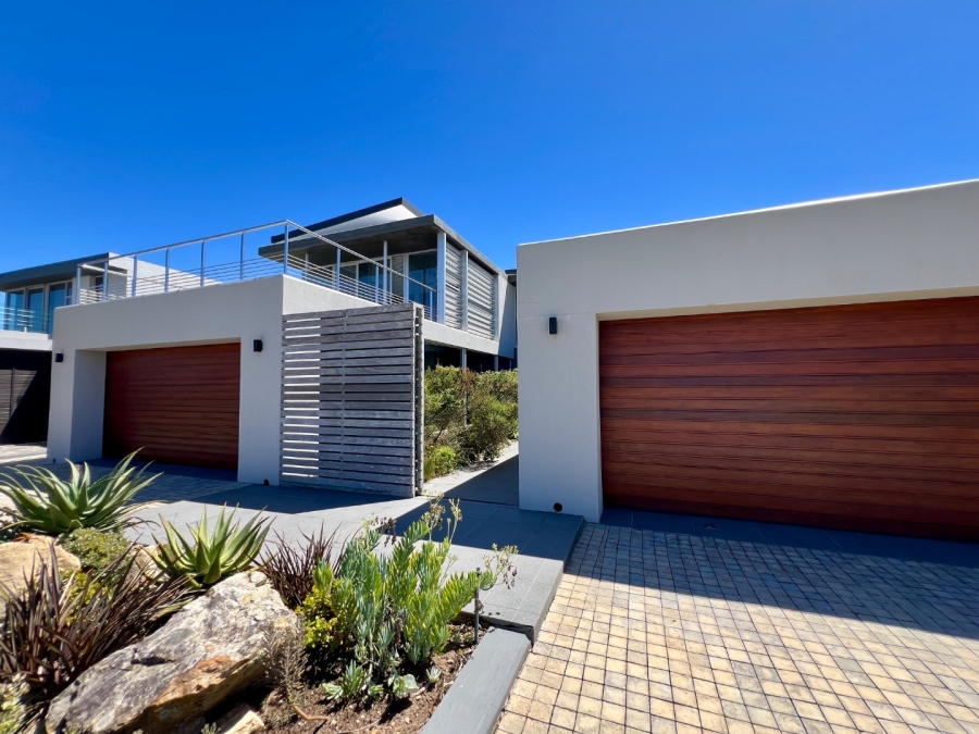 5 Bedroom Property for Sale in Oubaai Western Cape